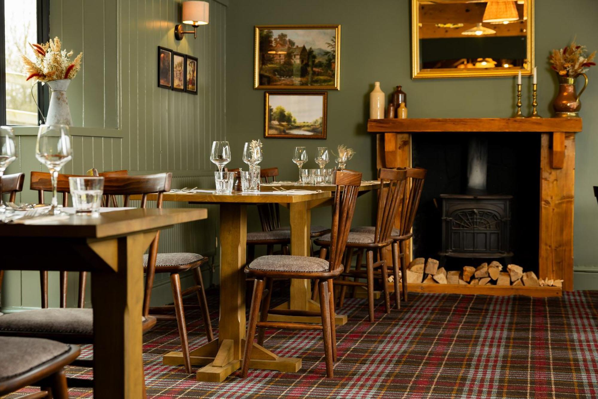 The Olde Coach House Inn Ashby Saint Ledgers エクステリア 写真
