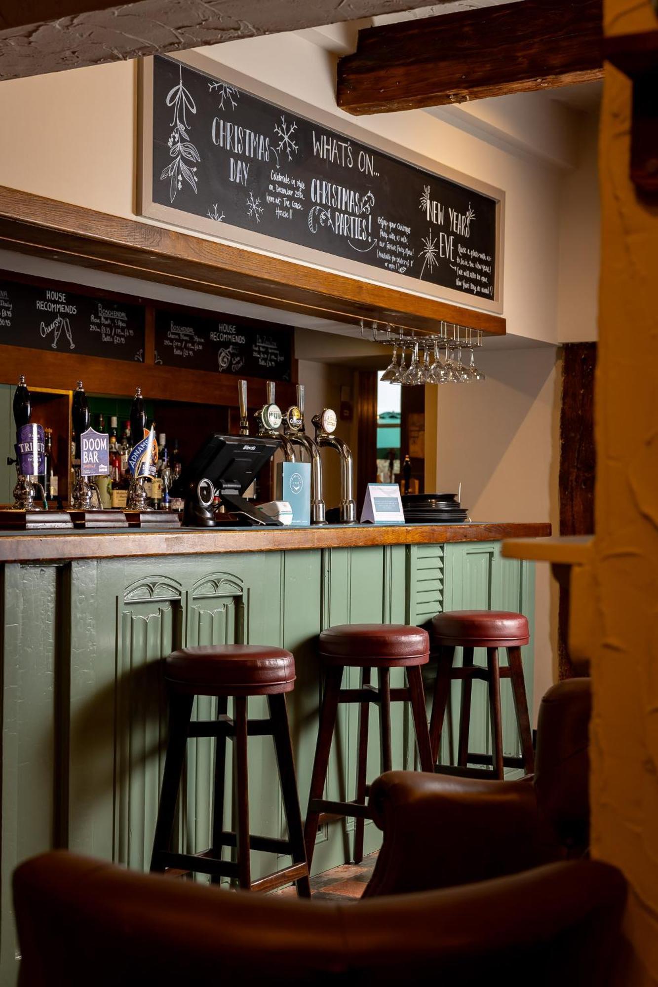 The Olde Coach House Inn Ashby Saint Ledgers エクステリア 写真