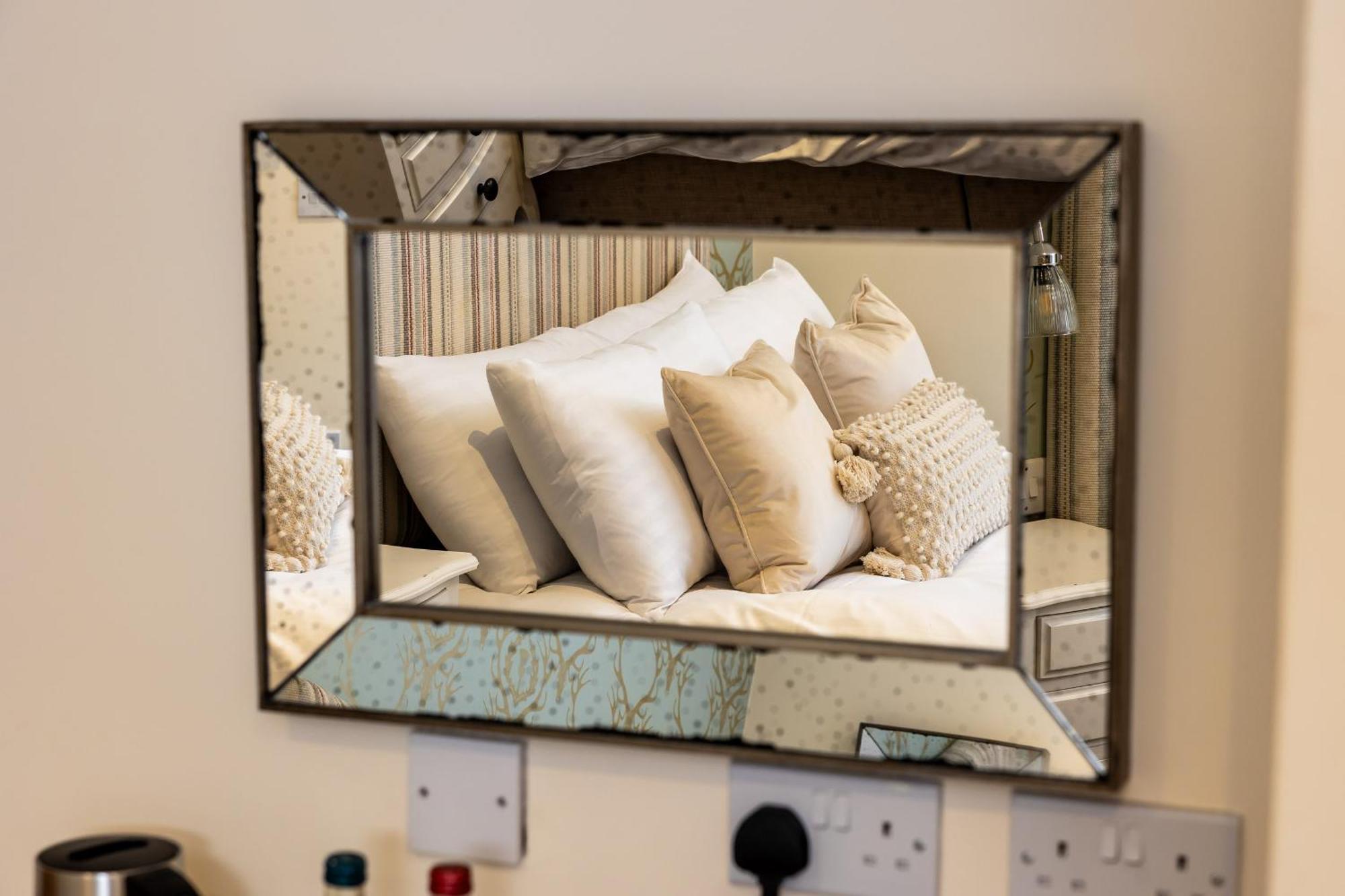 The Olde Coach House Inn Ashby Saint Ledgers エクステリア 写真