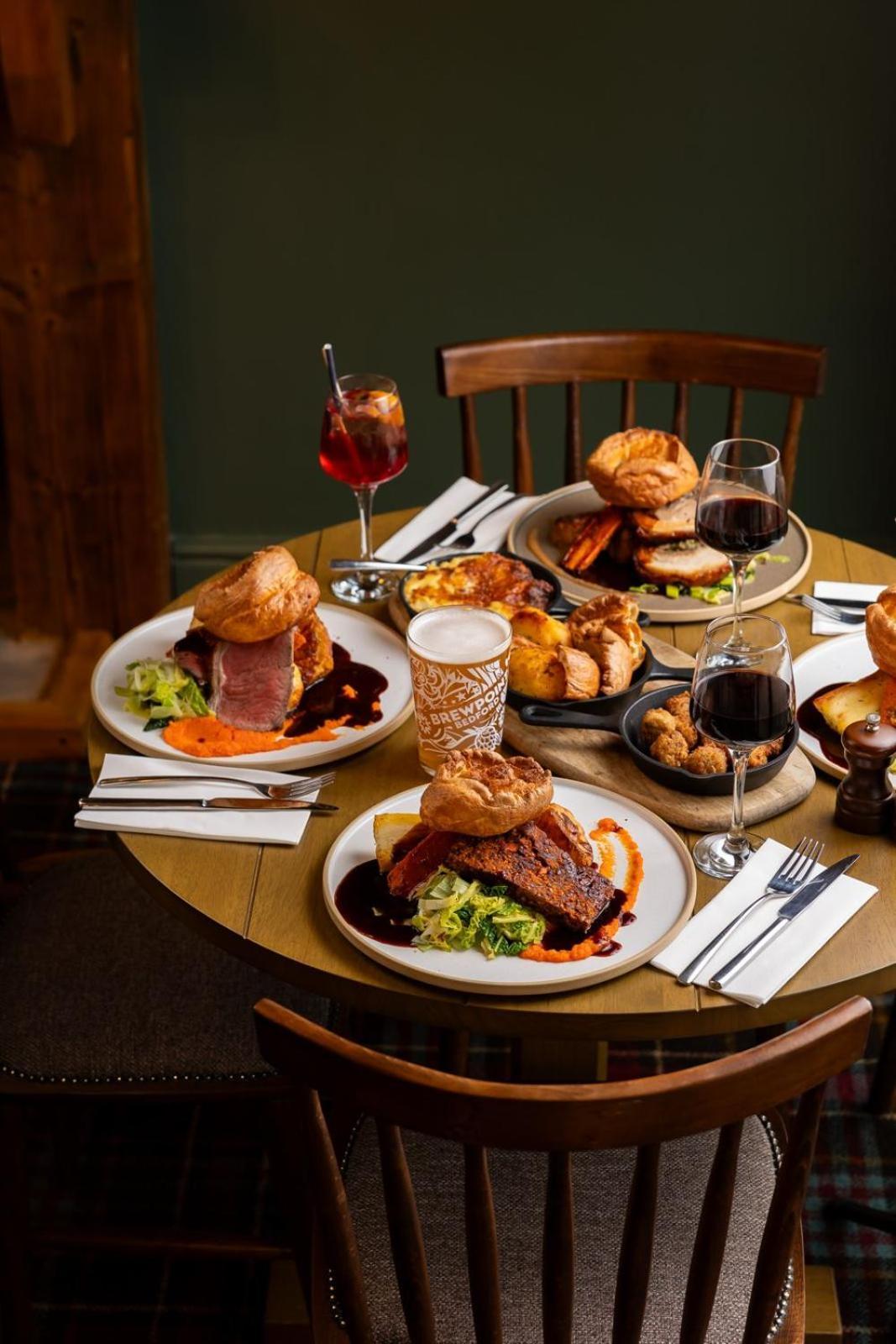 The Olde Coach House Inn Ashby Saint Ledgers エクステリア 写真