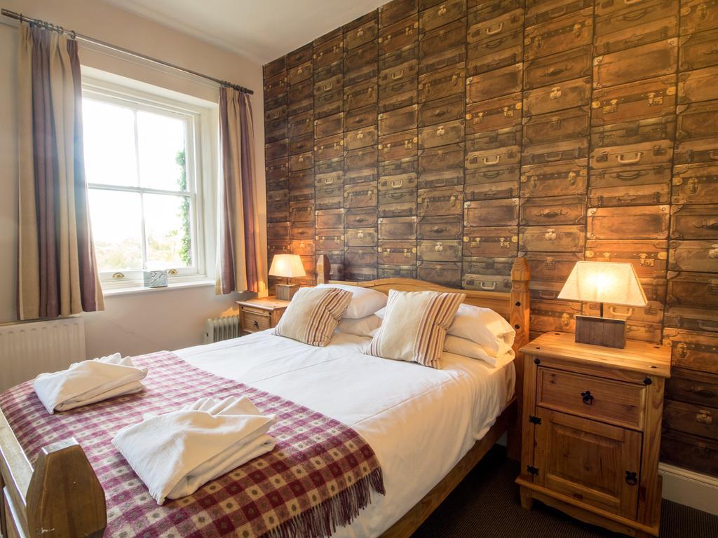 The Olde Coach House Inn Ashby Saint Ledgers エクステリア 写真