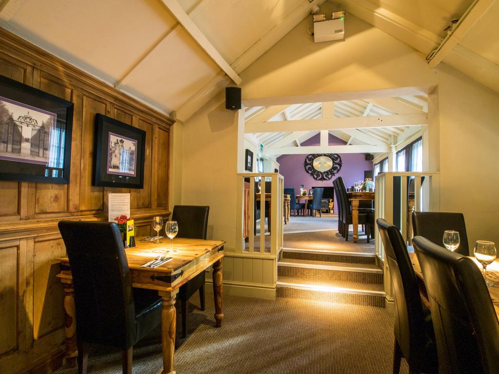 The Olde Coach House Inn Ashby Saint Ledgers エクステリア 写真
