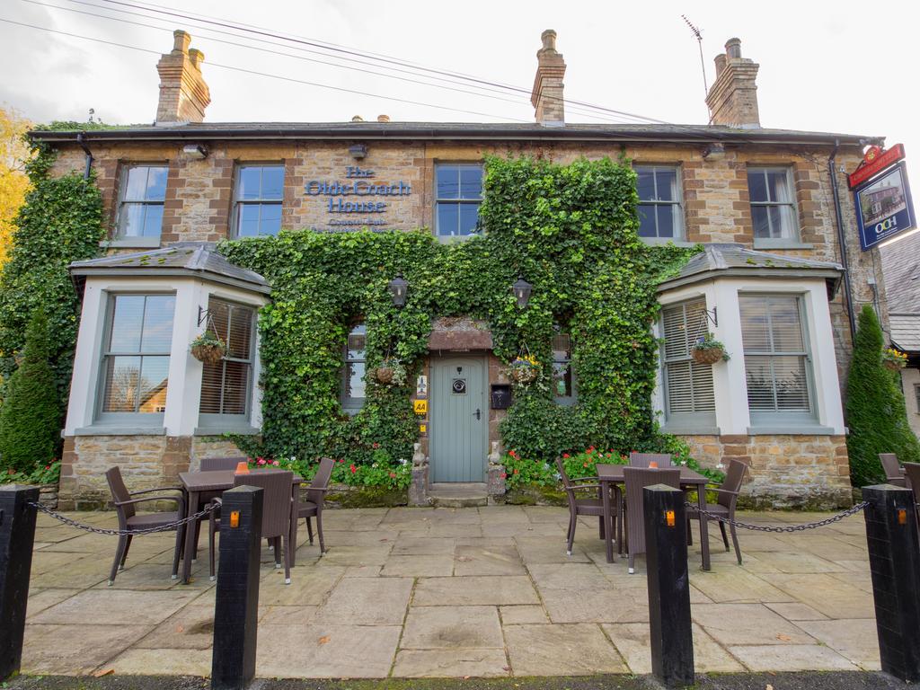 The Olde Coach House Inn Ashby Saint Ledgers エクステリア 写真